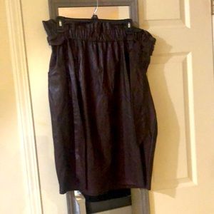 leather skirt